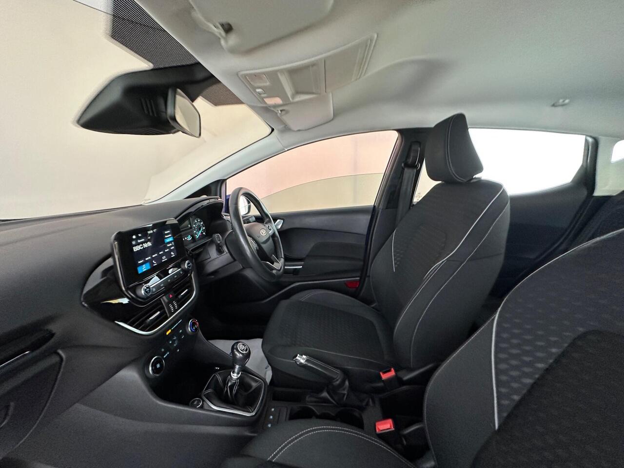 Ford Fiesta YD18PZH