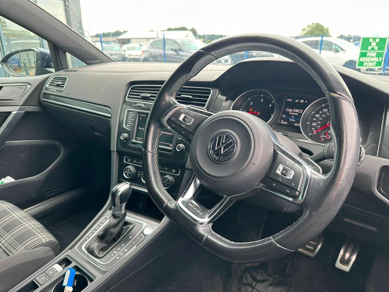 Volkswagen Golf MD66AXF