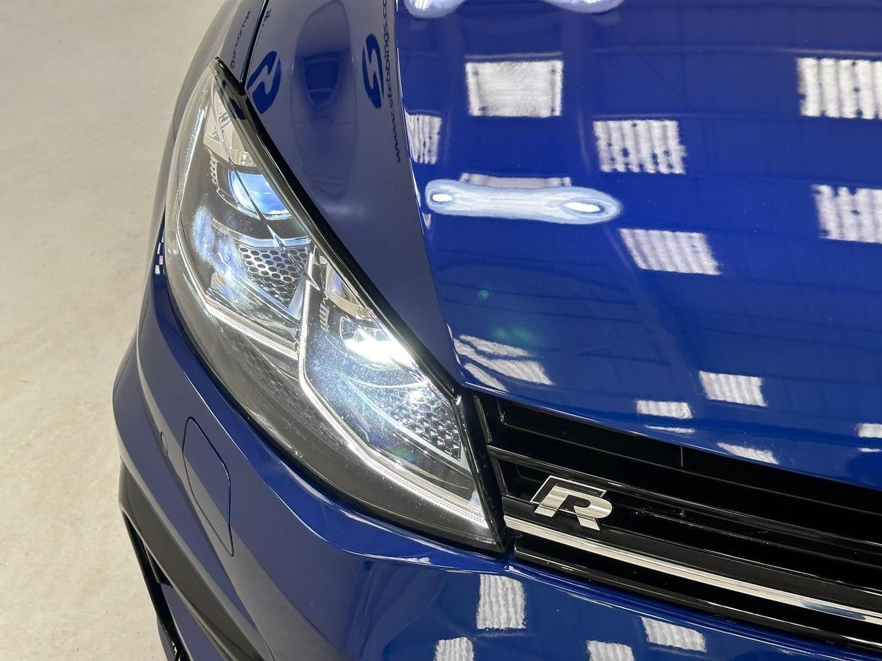 Volkswagen Golf YE70AZG