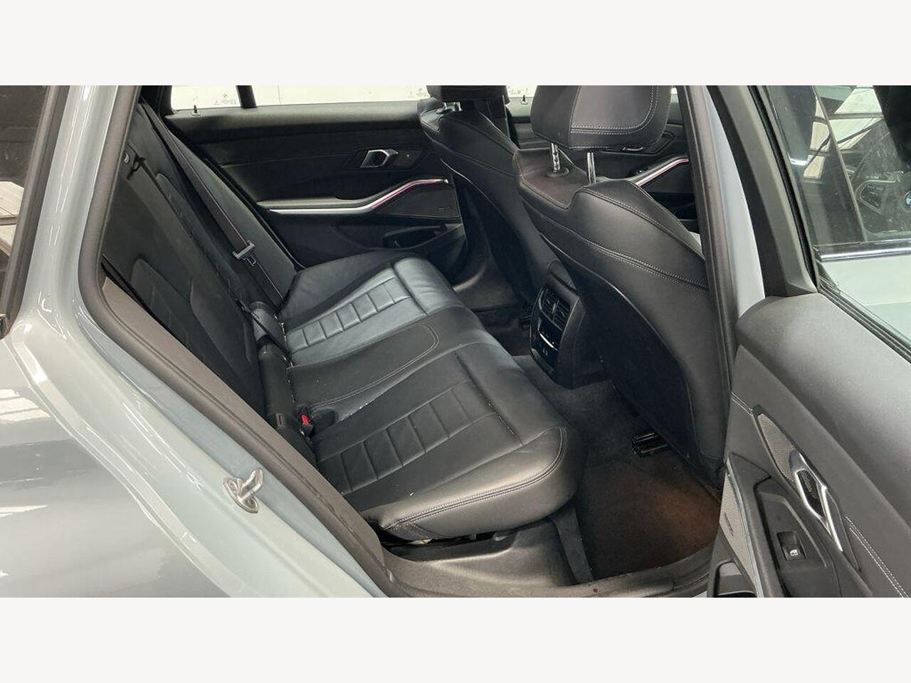 BMW 3 Series BG24XNO