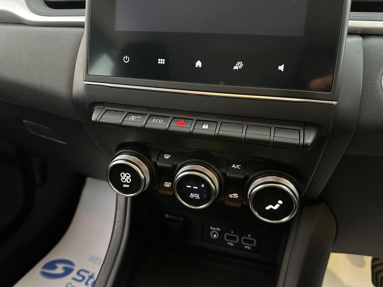 Renault Captur YC70WFO