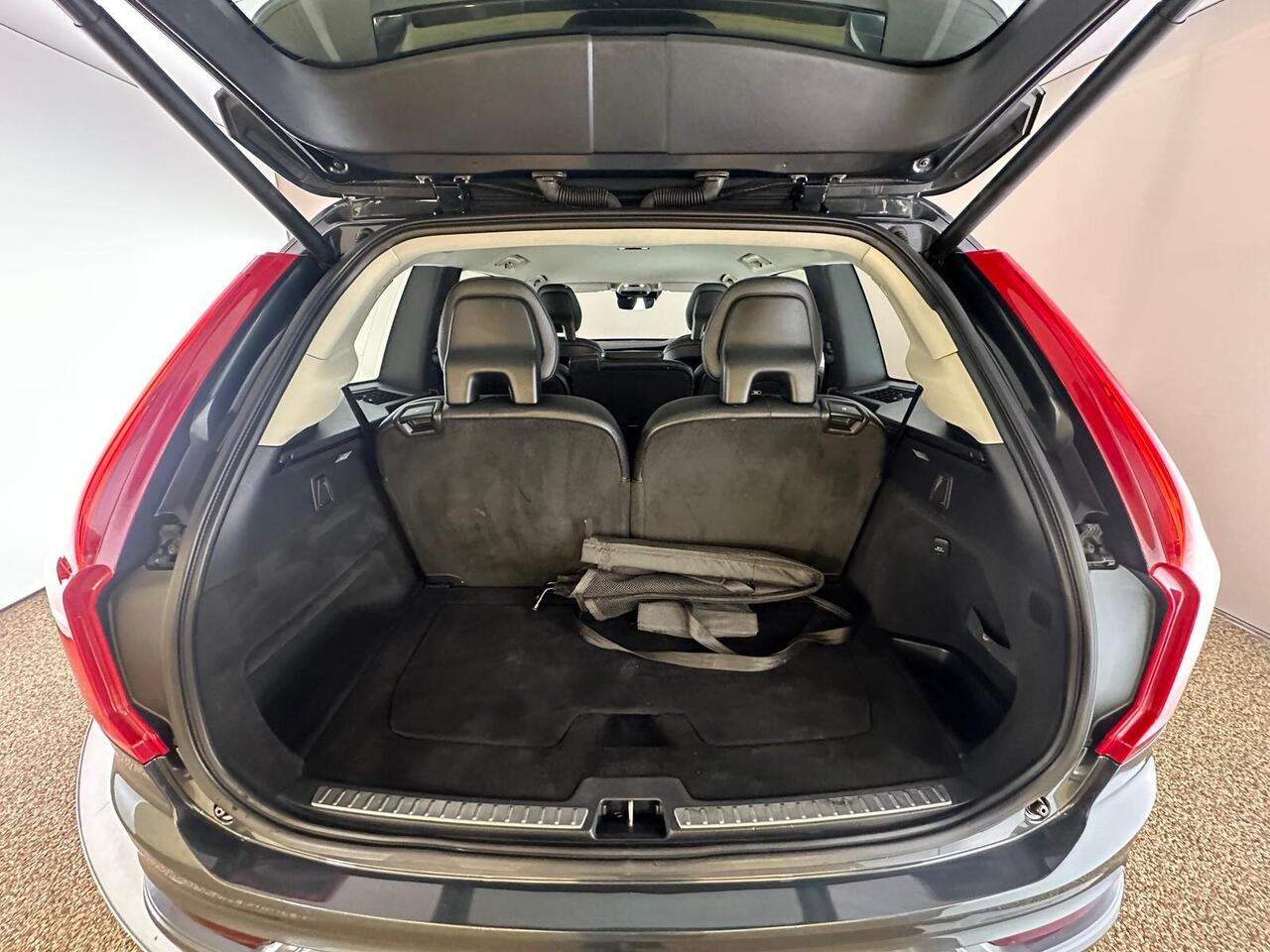 Volvo XC90 YY69PVT