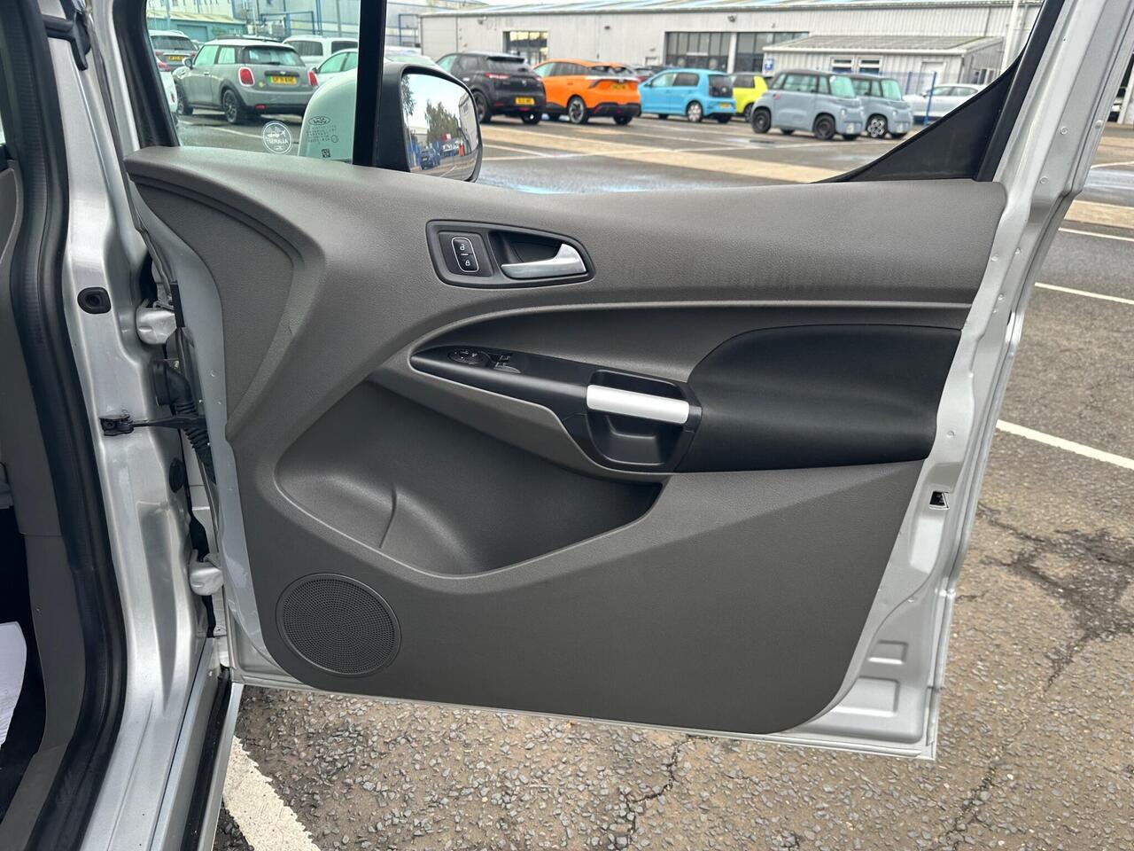 Ford Transit Connect AE21KCU