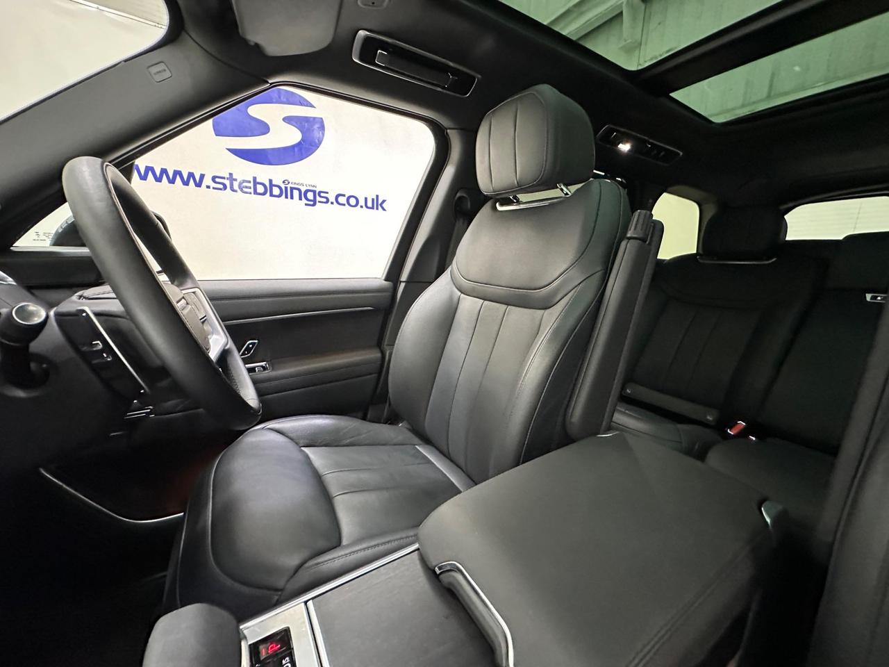 Land Rover Range Rover YE73JZF