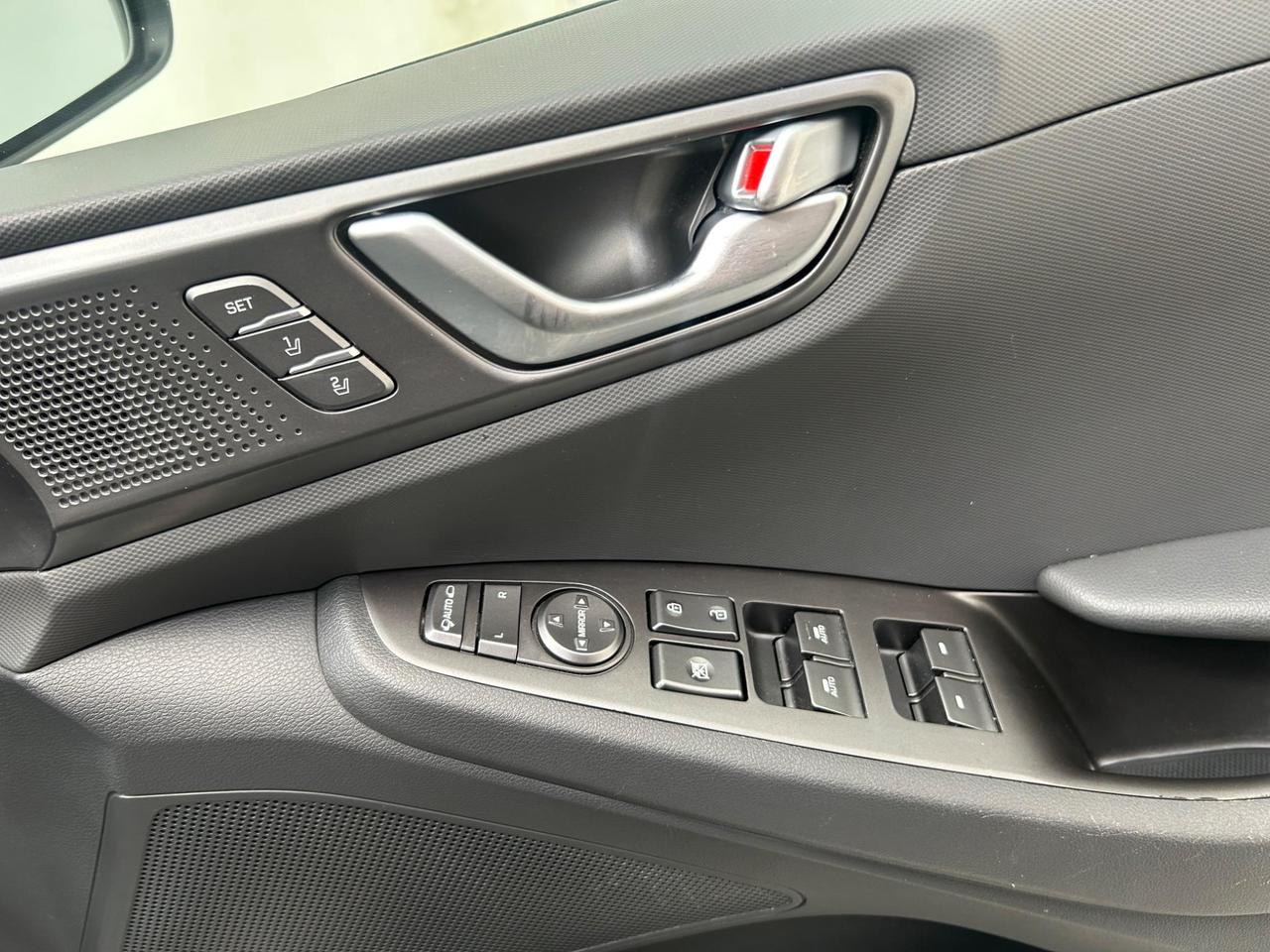 Hyundai IONIQ RK69PZH
