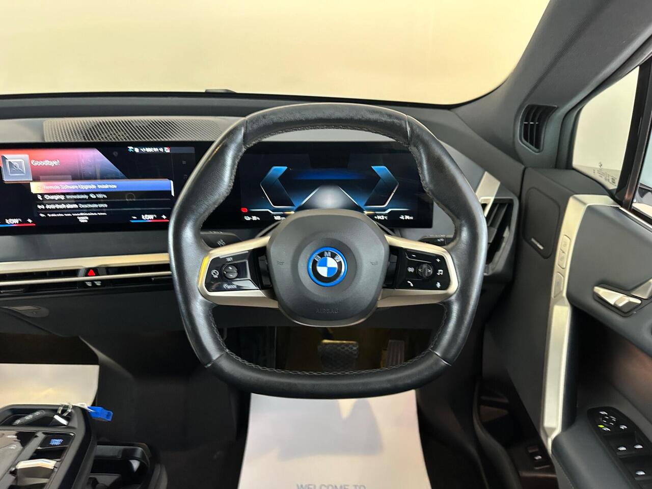 BMW iX SH71DHC