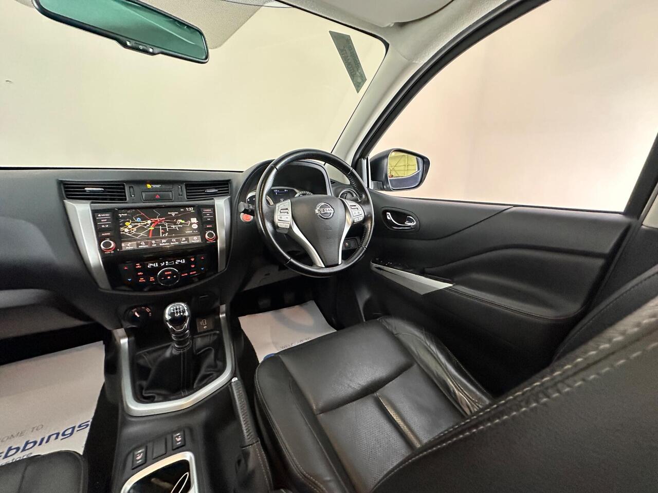 Nissan Navara YH21DDW