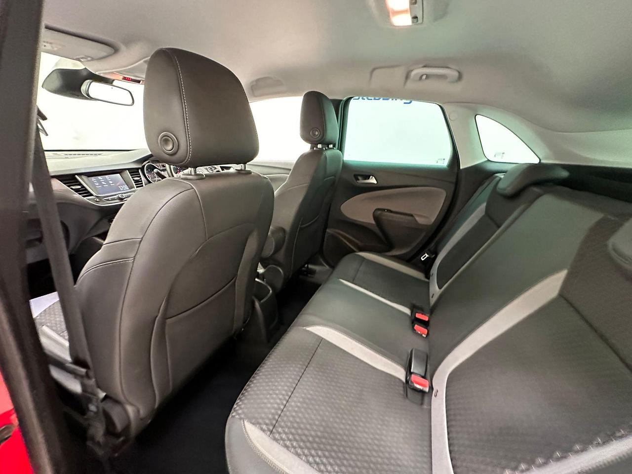 Vauxhall Crossland X AU69DFD