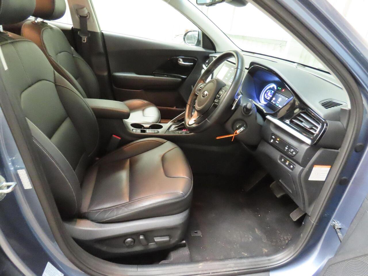 Kia Niro MA70CJJ