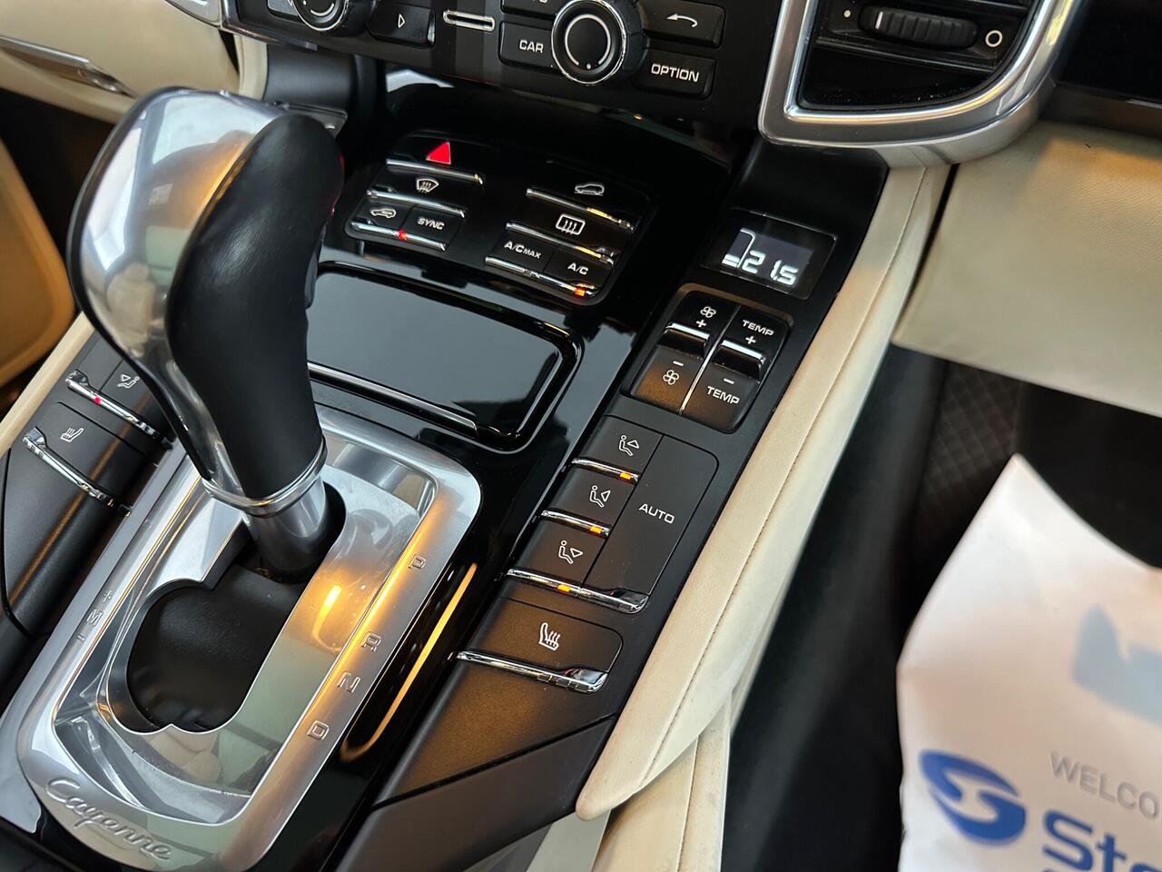 Porsche Cayenne LT65GWL