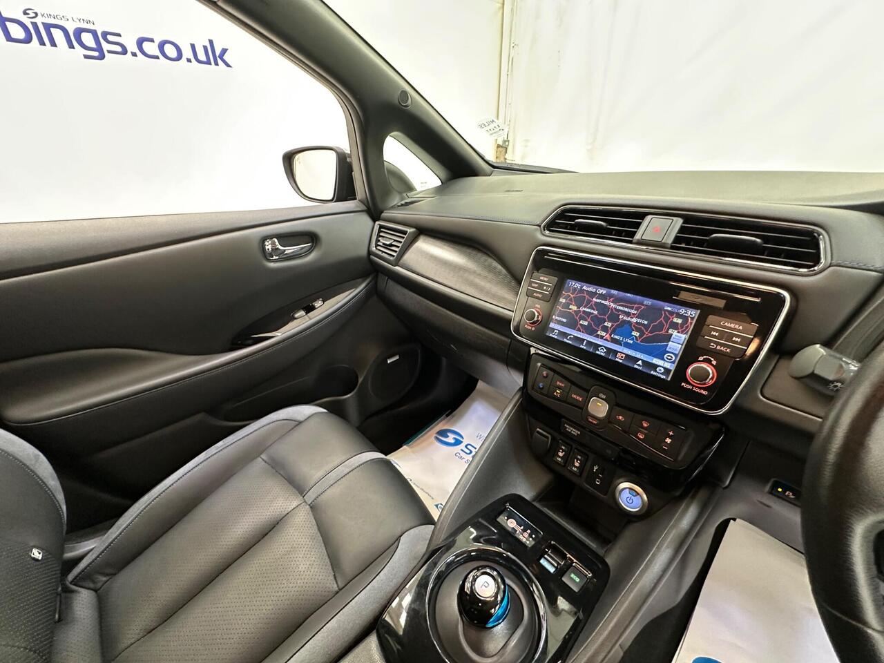 Nissan Leaf LT19GYF