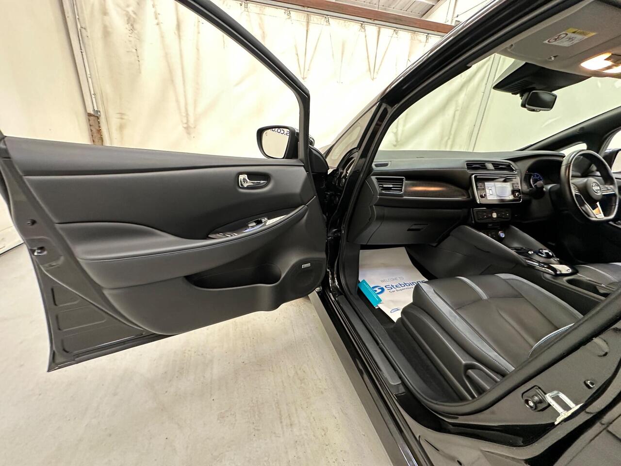 Nissan Leaf LT19GYF