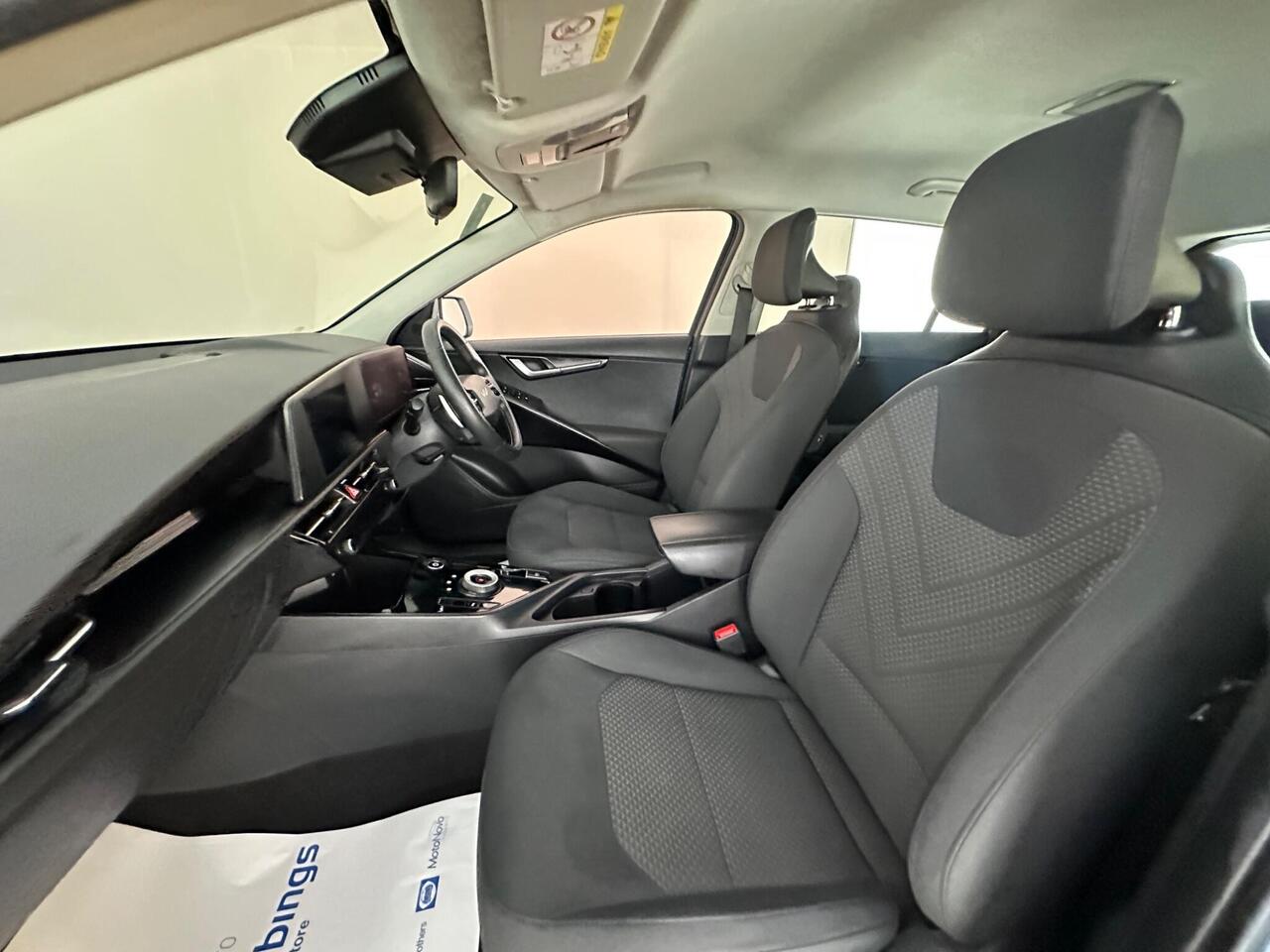 Kia Niro LS73XAX