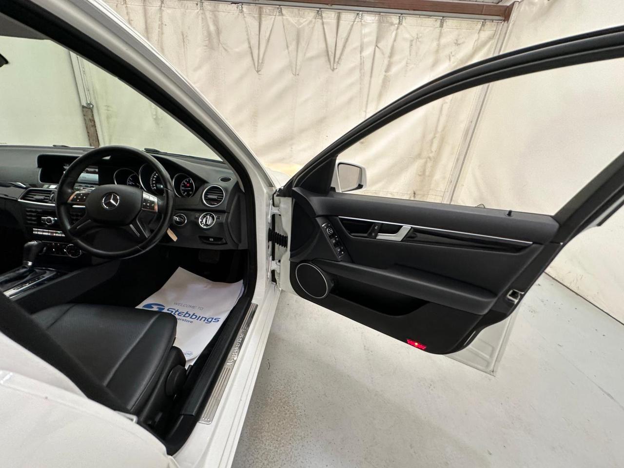 Mercedes-Benz C Class OY14GVO