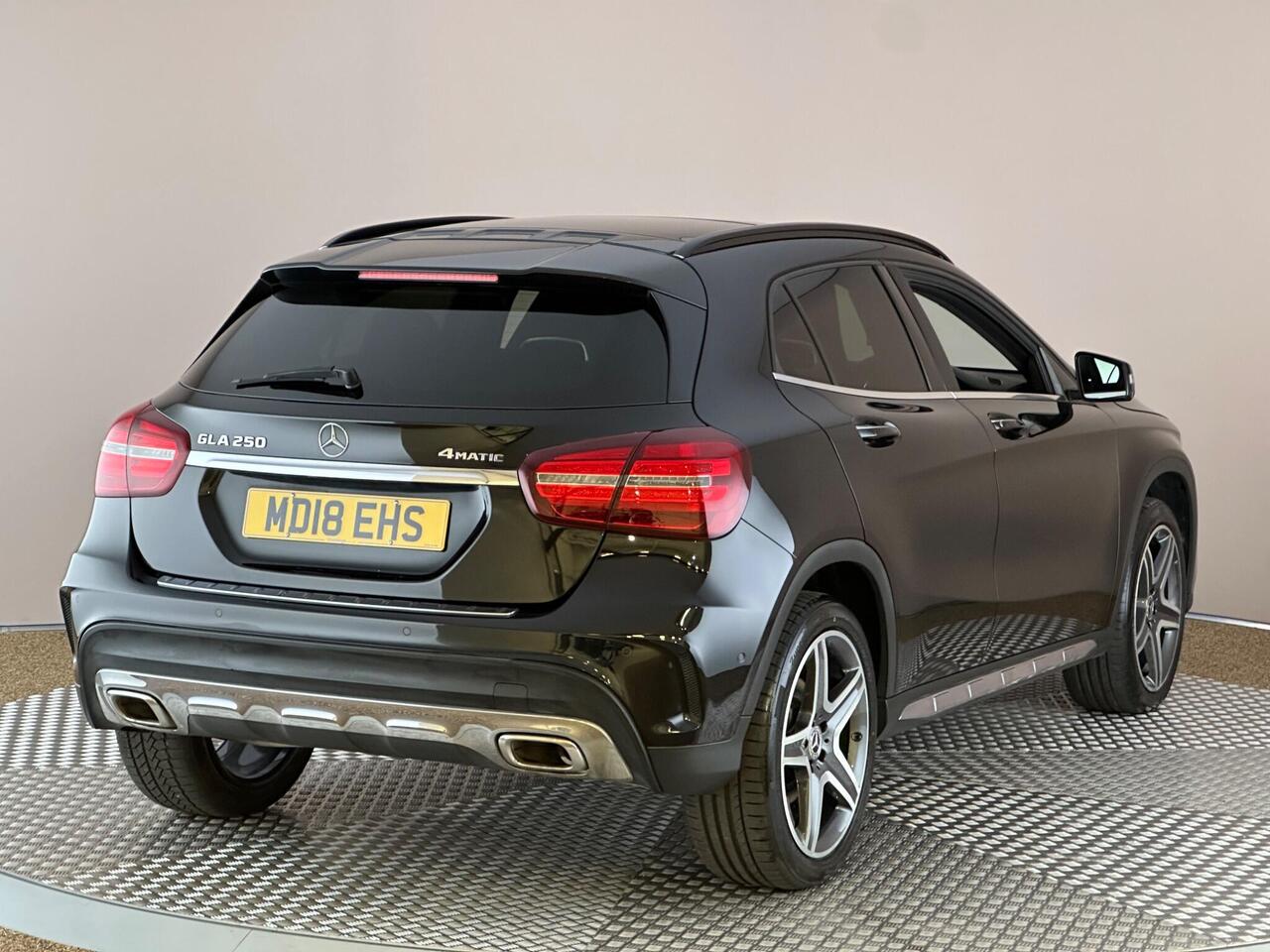 Mercedes-Benz GLA MD18EHS
