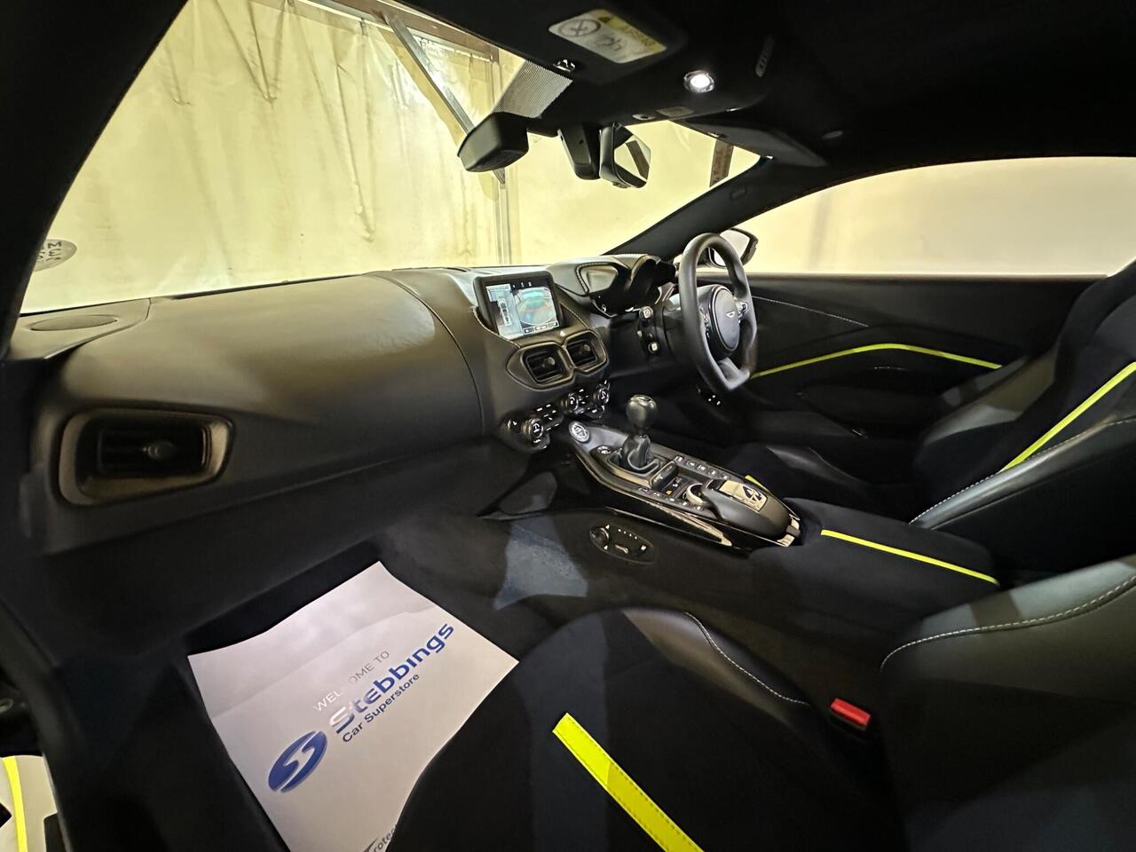 Aston Martin Vantage MV20UZG