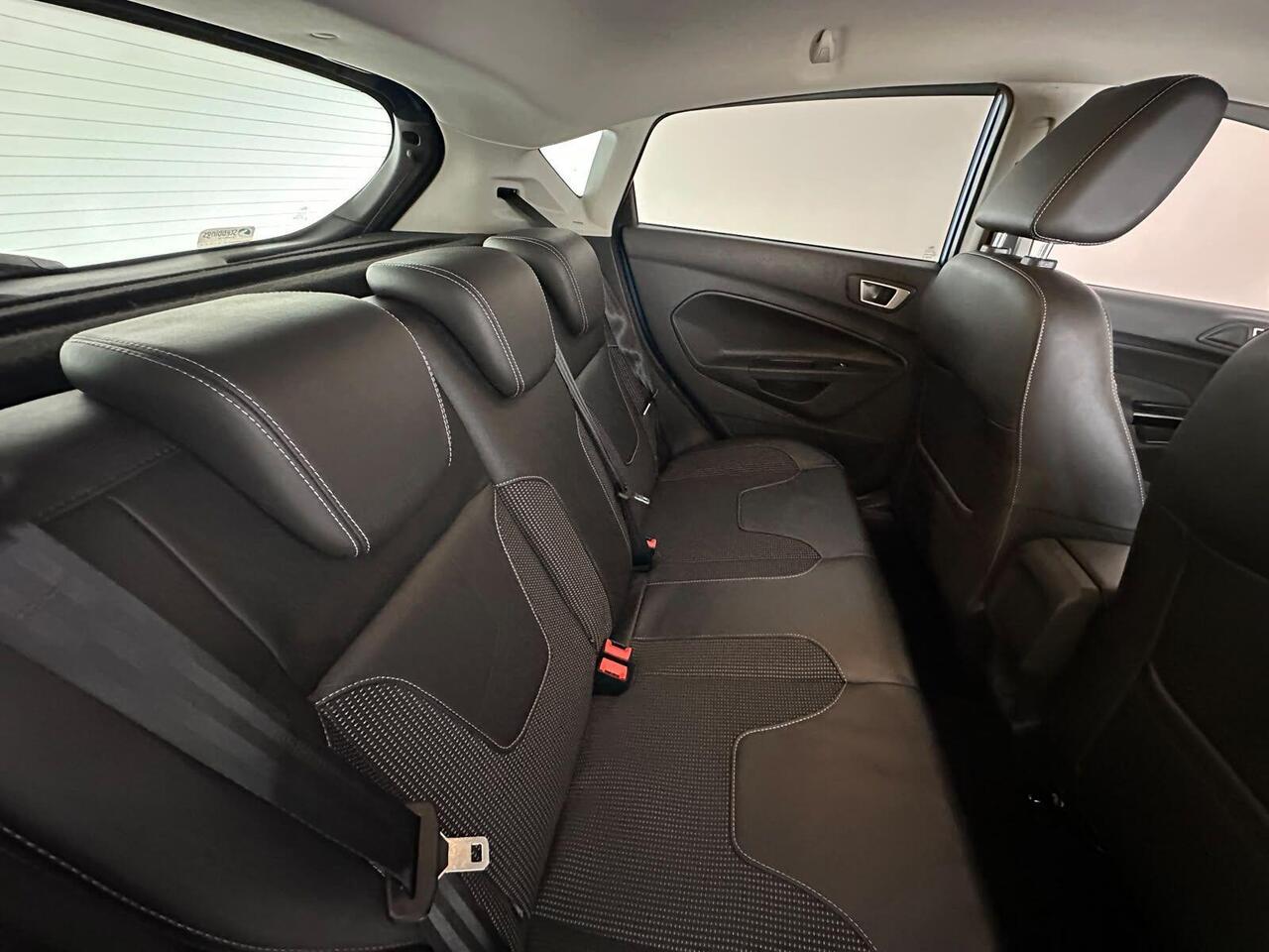Ford Fiesta WV16OGW