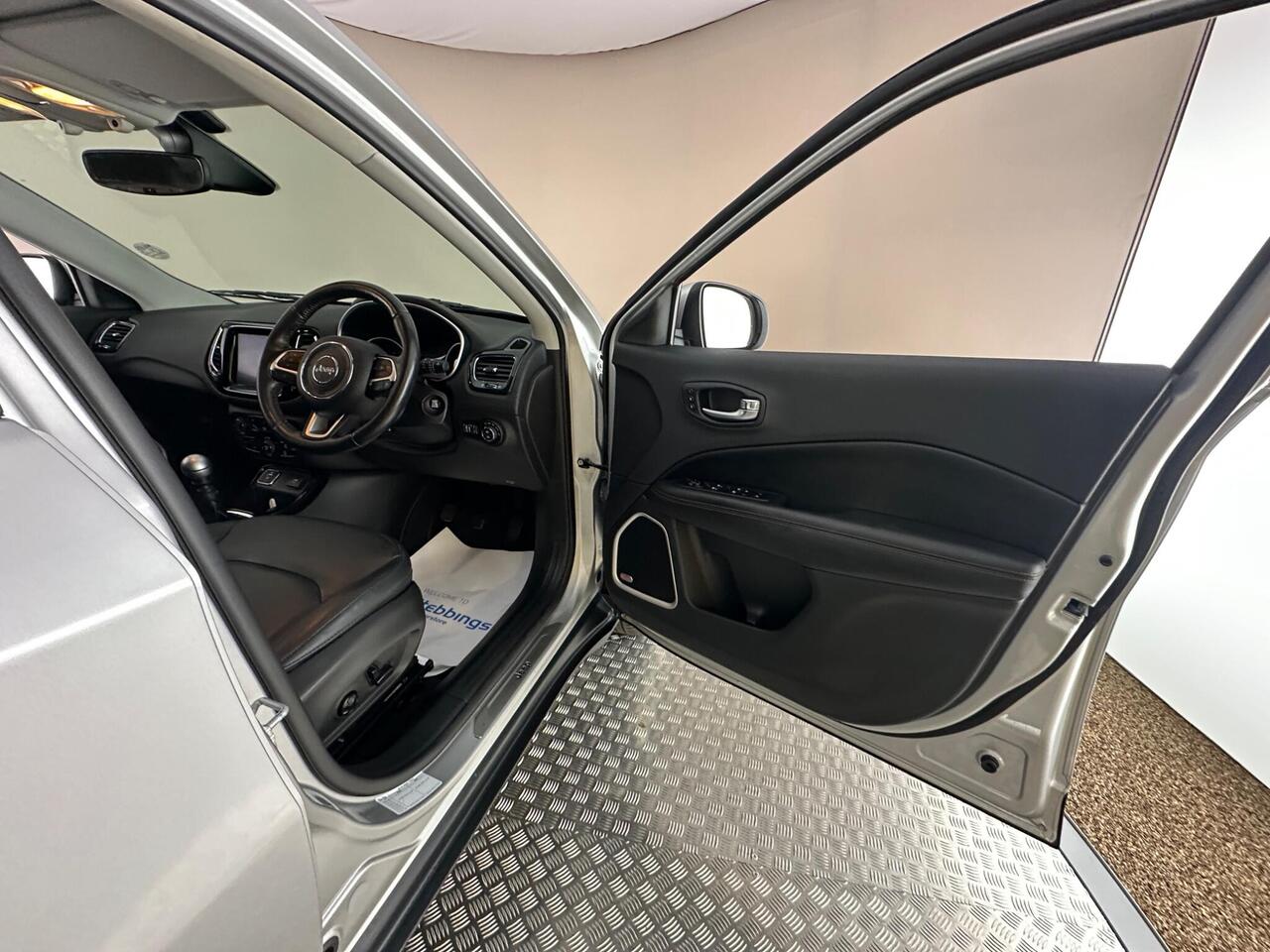 Jeep Compass SF68UMV