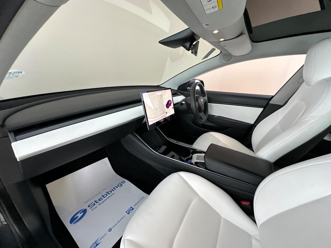 Tesla Model 3 BU70XRY