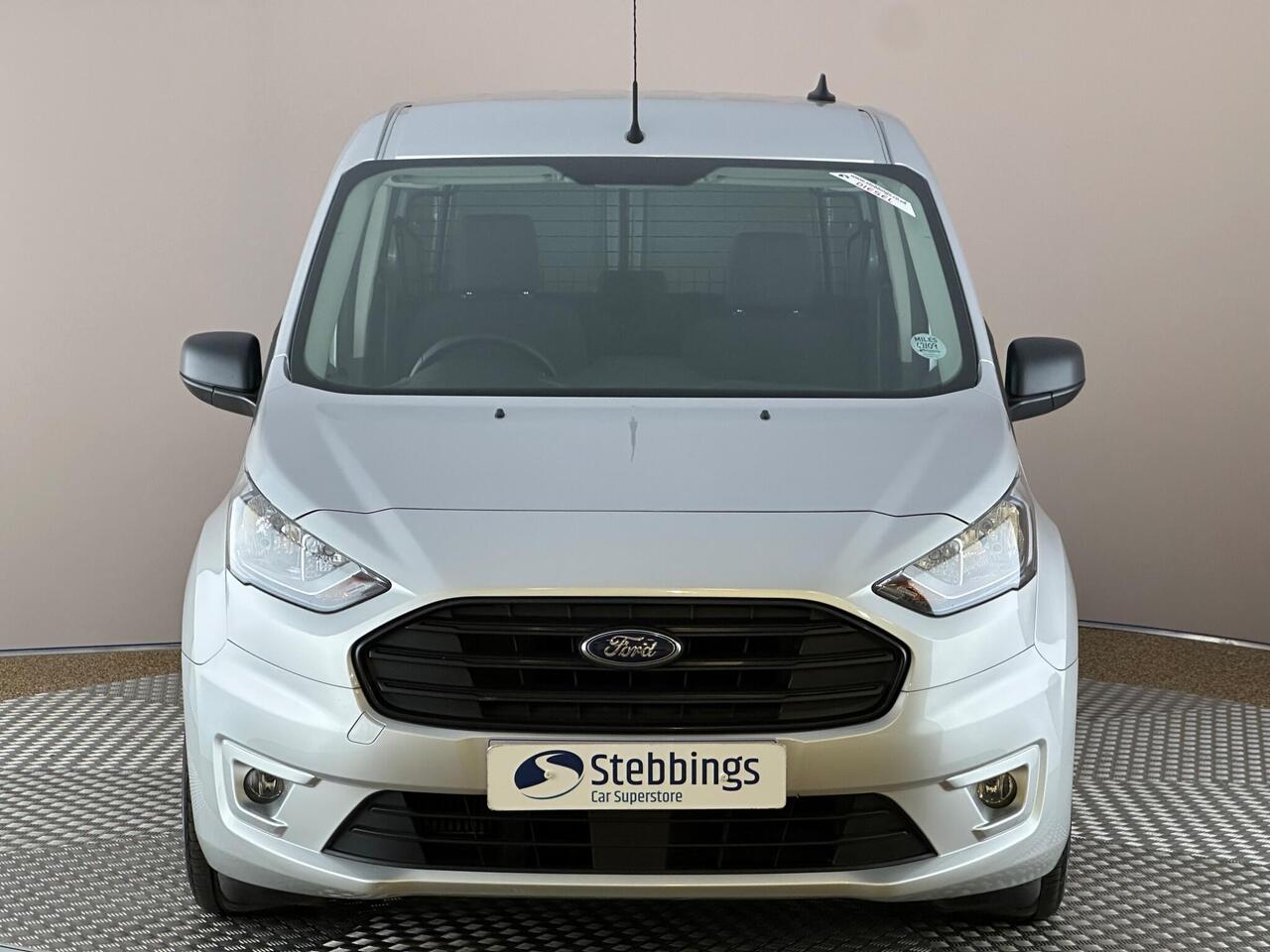 Ford Transit Connect YM22UNX