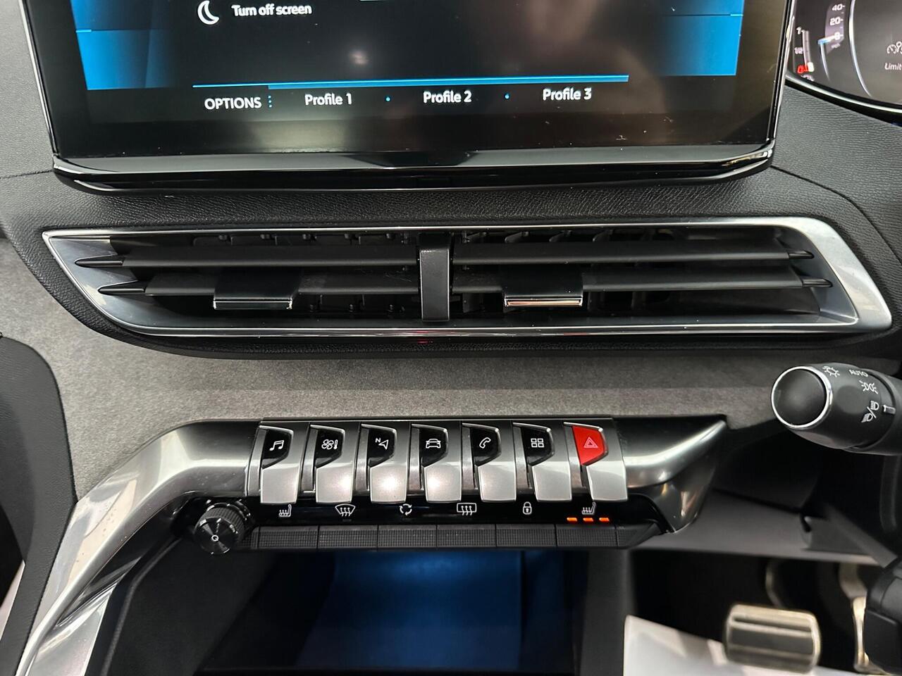 Peugeot 3008 KX21GBT