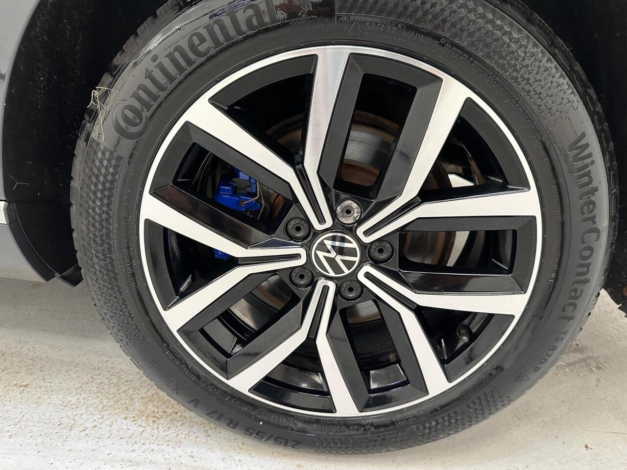 Volkswagen Passat YE70UZH