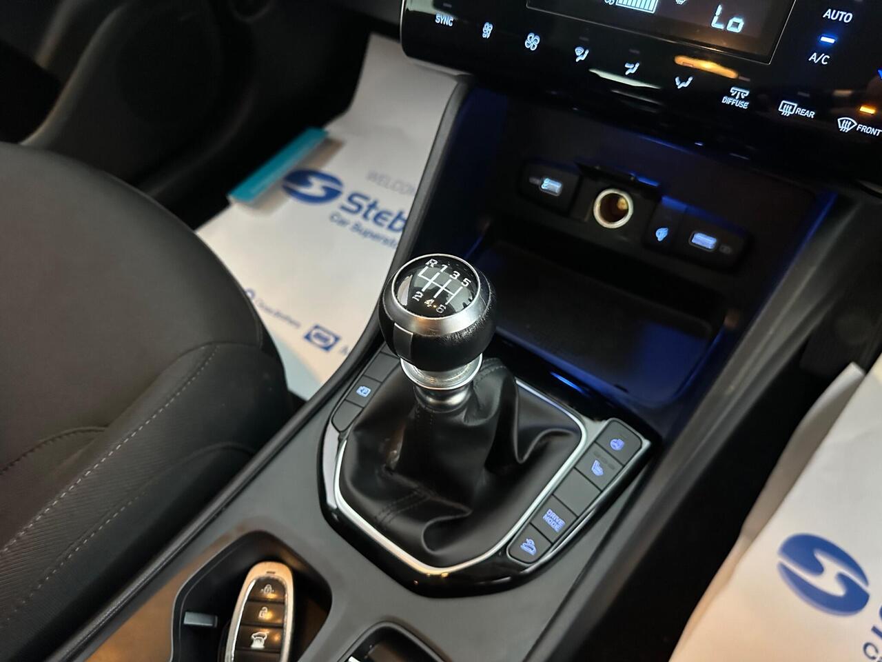 Hyundai TUCSON DU71XLC