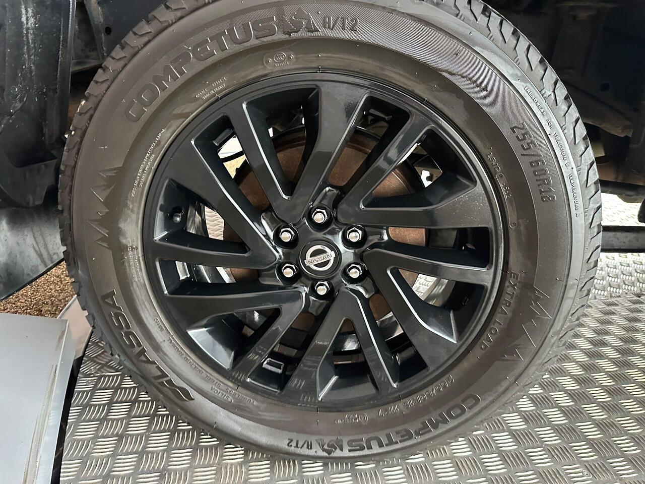 Nissan Navara DL17ESO
