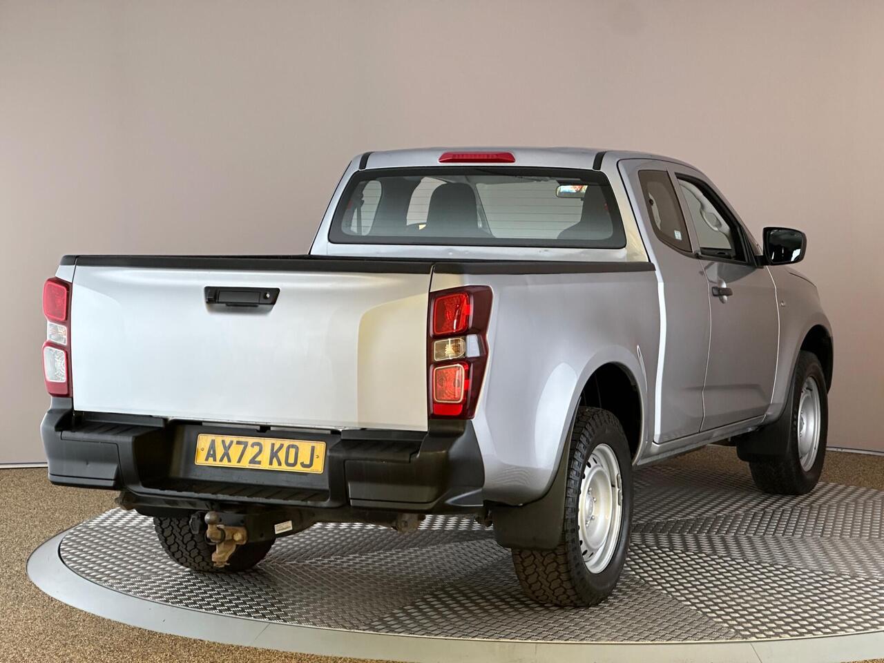 Isuzu D-Max AX72KOJ
