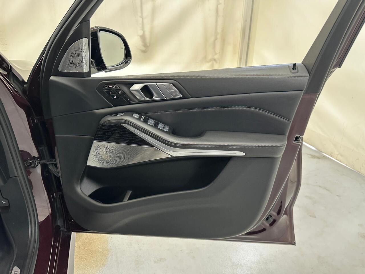 BMW X7 AP21DXA