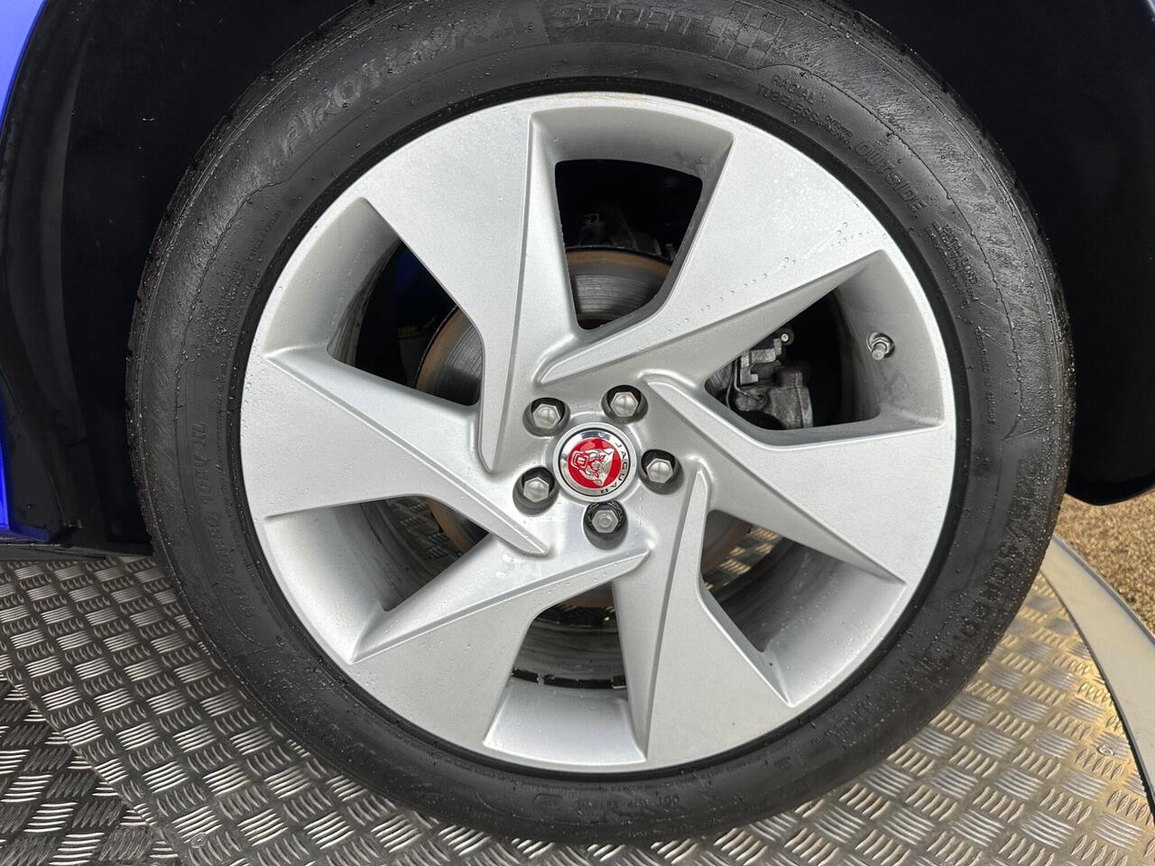 Jaguar I-PACE OE69KTP