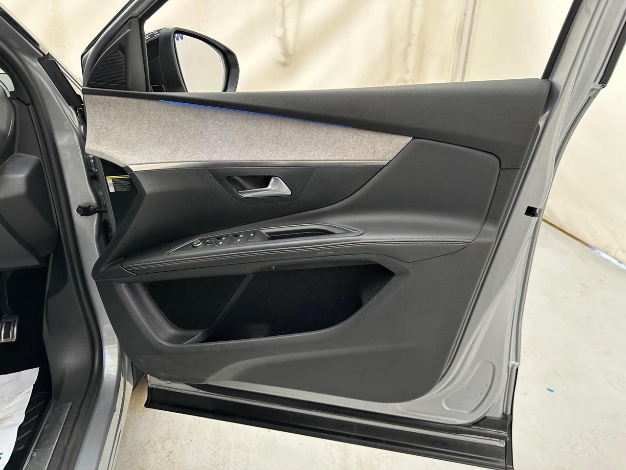 Peugeot 5008 SB71YGH