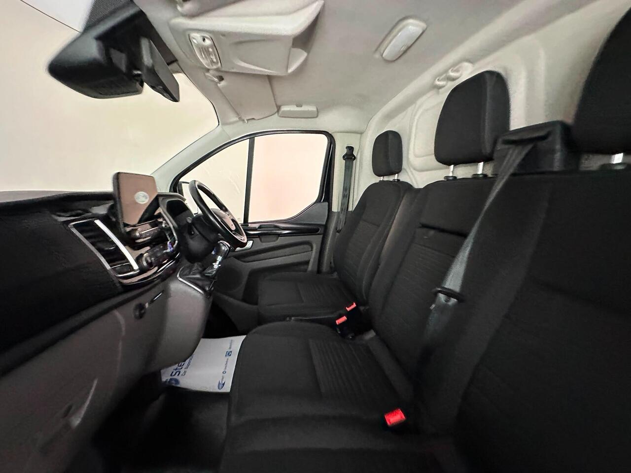 Ford Transit Custom MJ72DVO