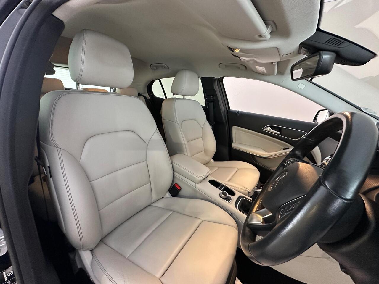 Mercedes-Benz GLA SR68KBZ