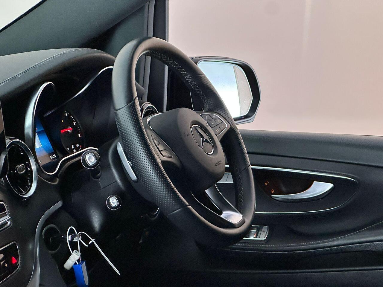 Mercedes-Benz V Class BU72RZK