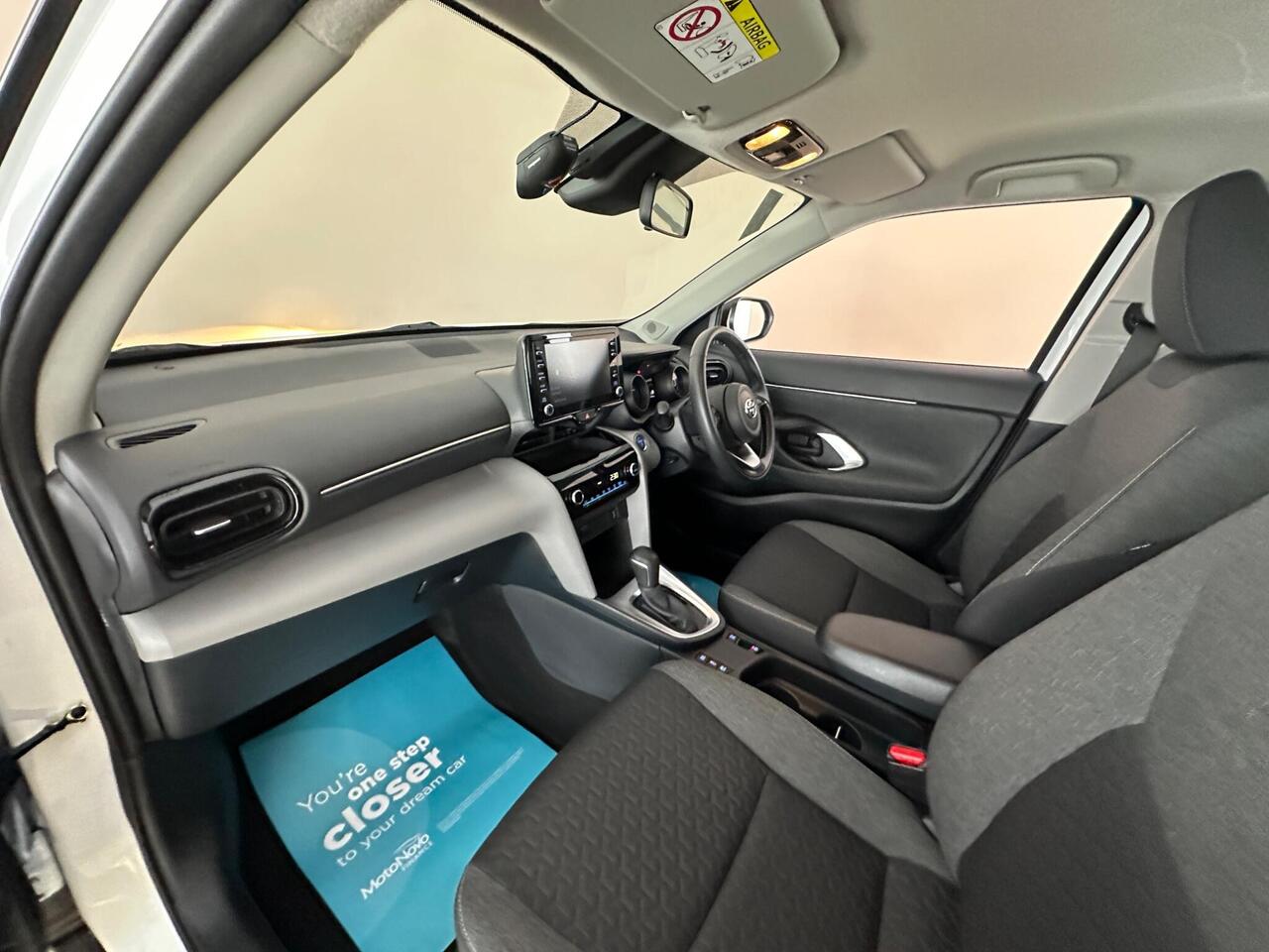 Toyota Yaris Cross AK22SZY