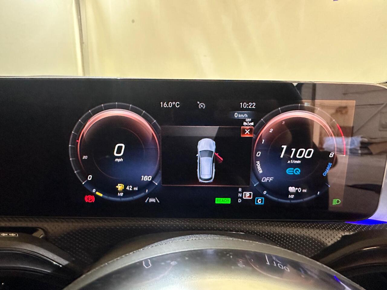 Mercedes-Benz CLA FY72YOV