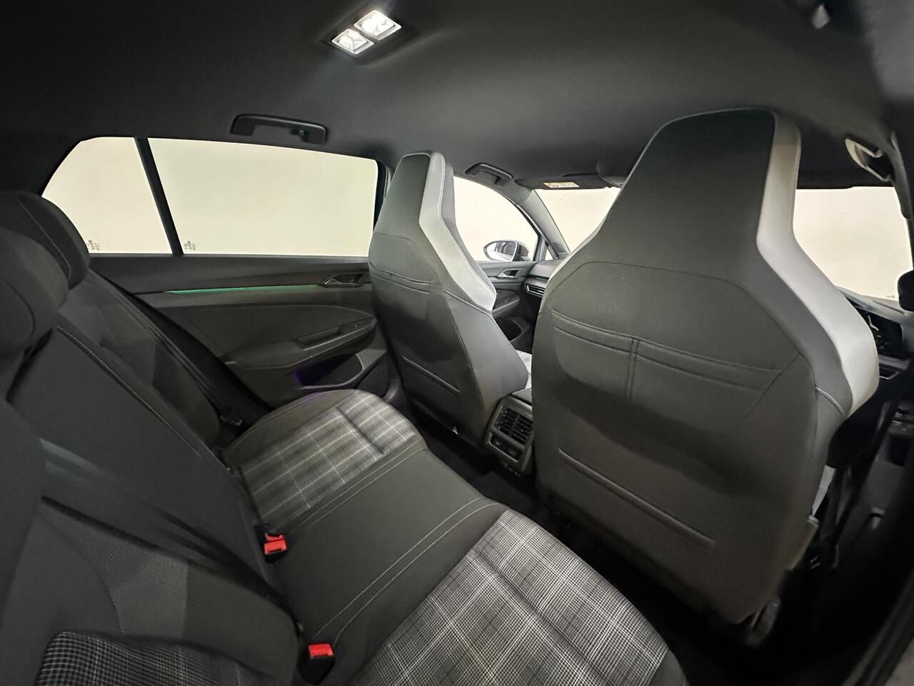 Volkswagen Golf DF70SFV