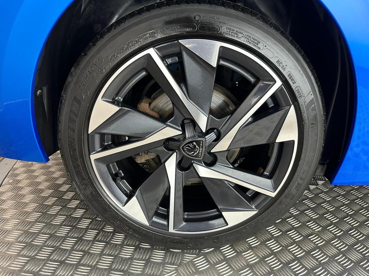 Peugeot 308 NU22UGE
