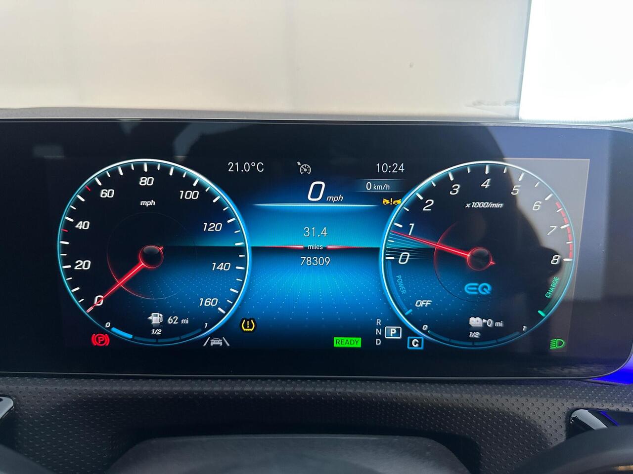 Mercedes-Benz CLA GU72XSD