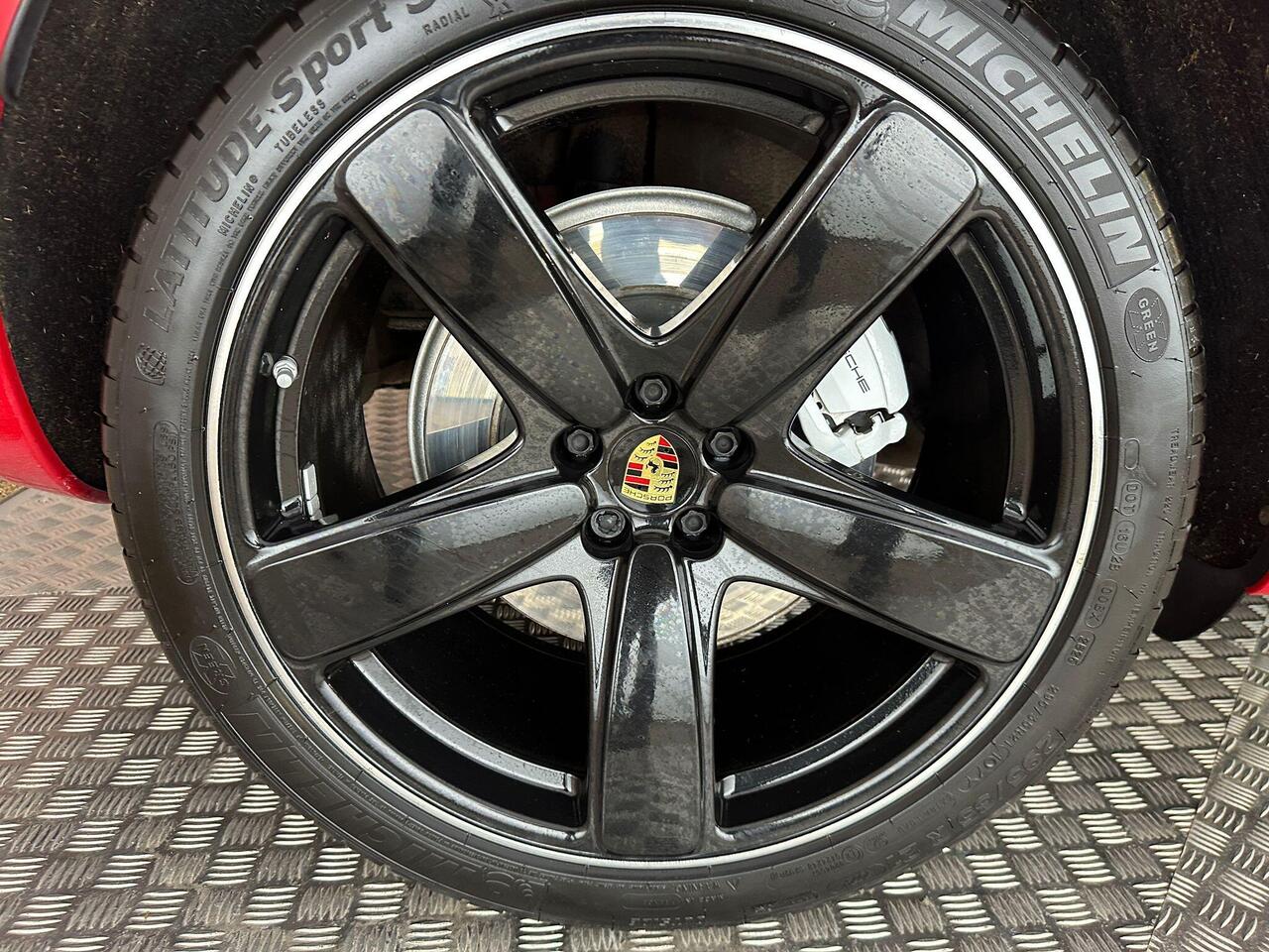 Porsche Macan GN69VBJ