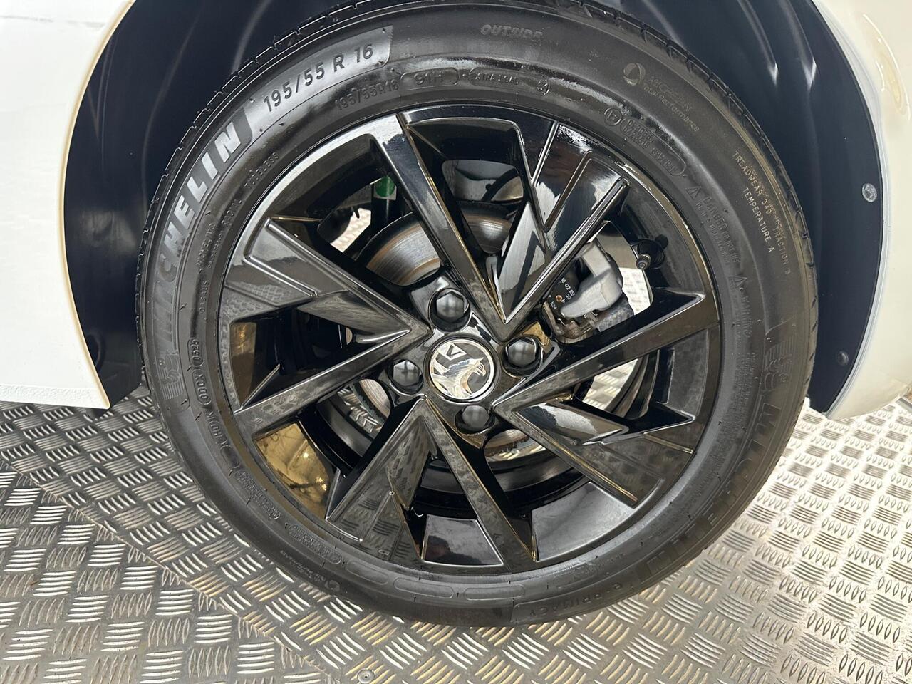 Vauxhall Corsa HV25VXS