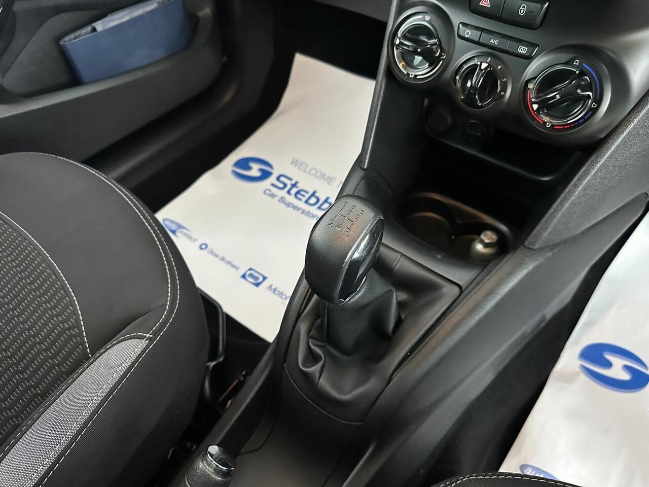 Peugeot 208 GN66YMF