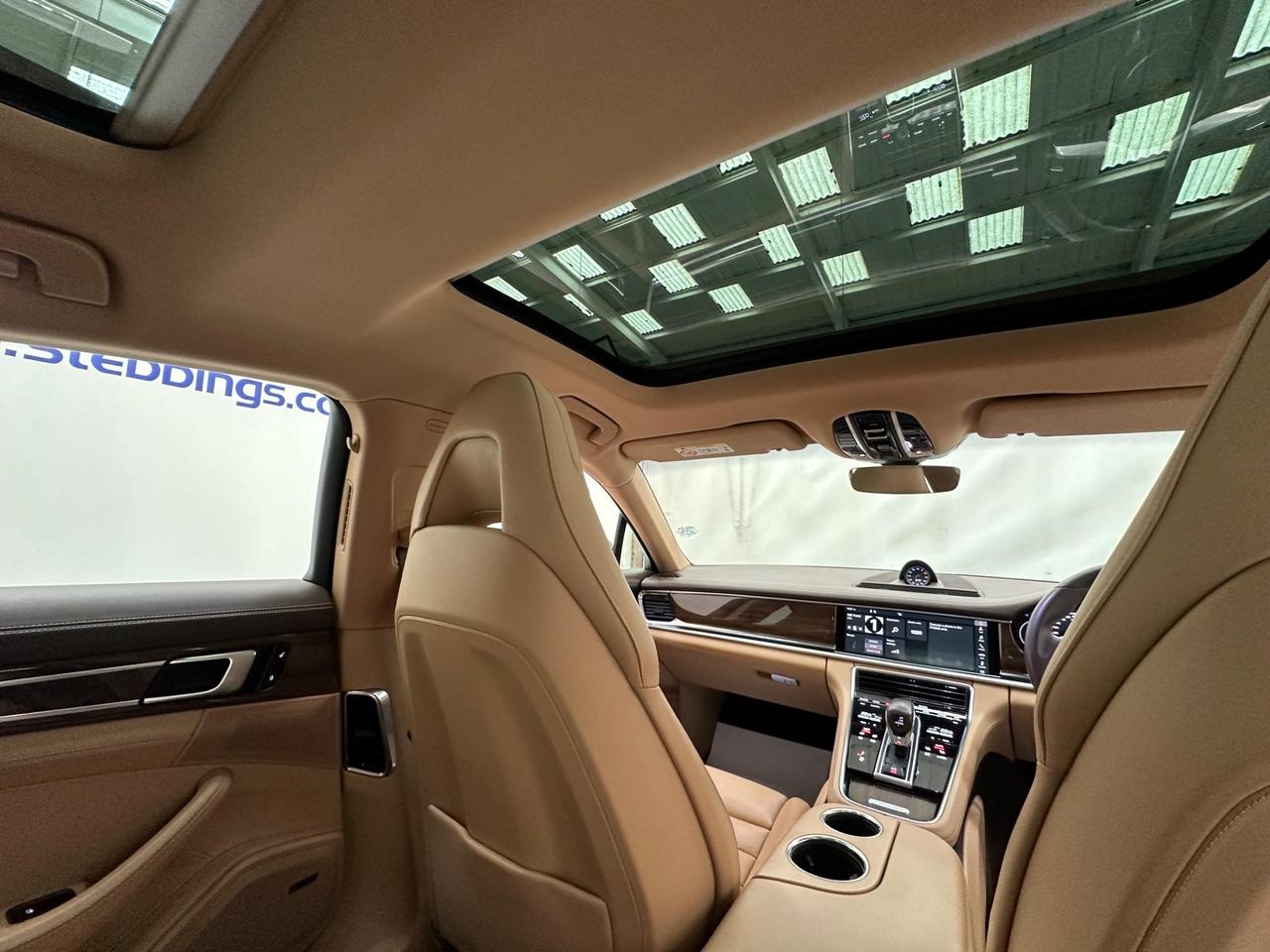 Porsche Panamera LA17VFV