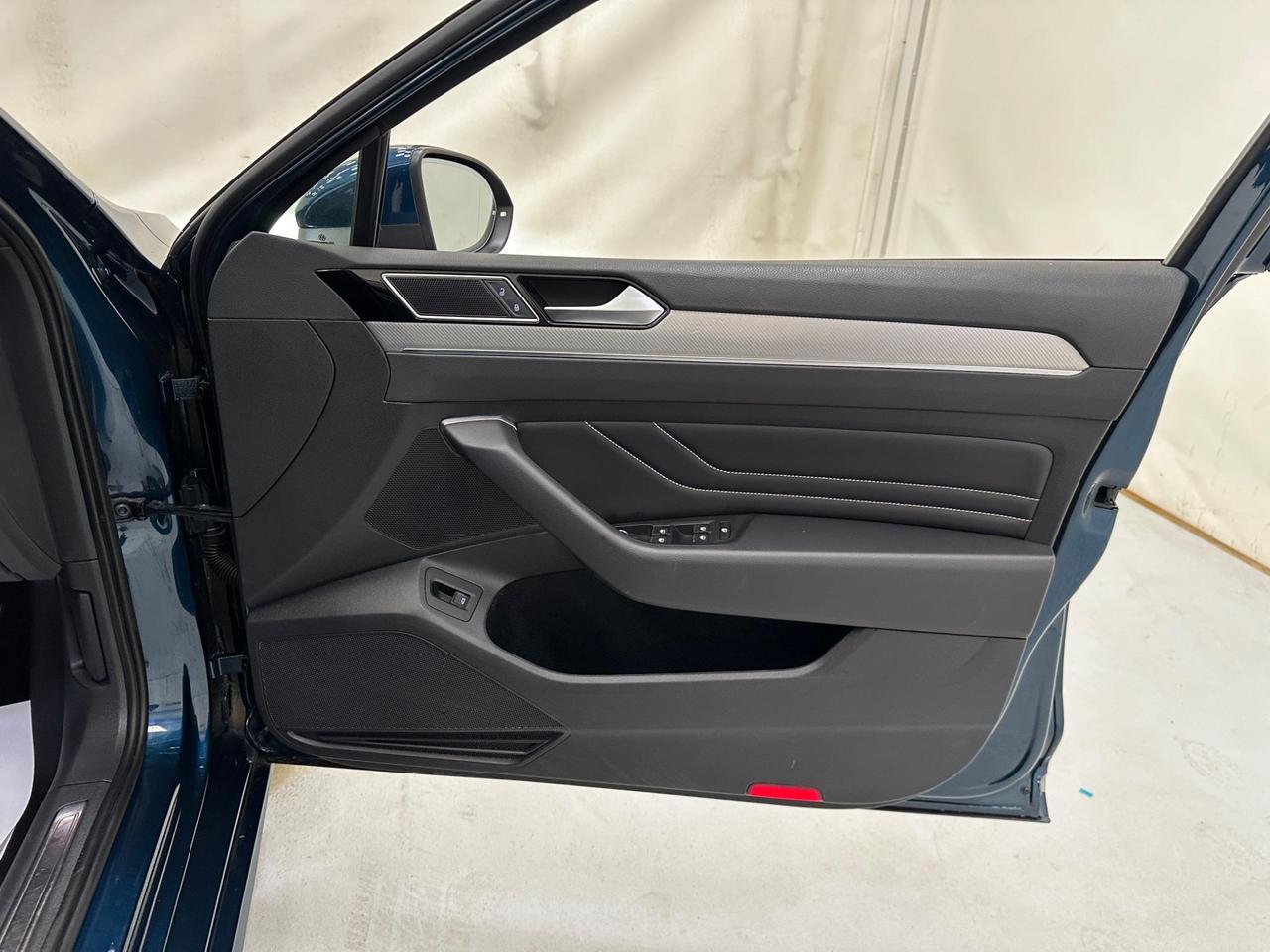 Volkswagen Passat EK21MYC