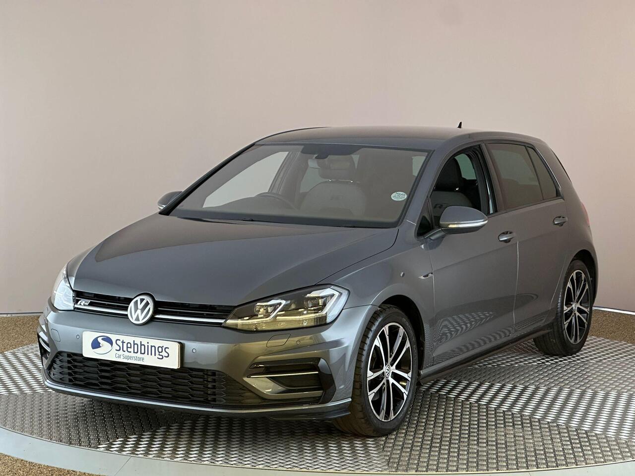 Volkswagen Golf SM69RDY