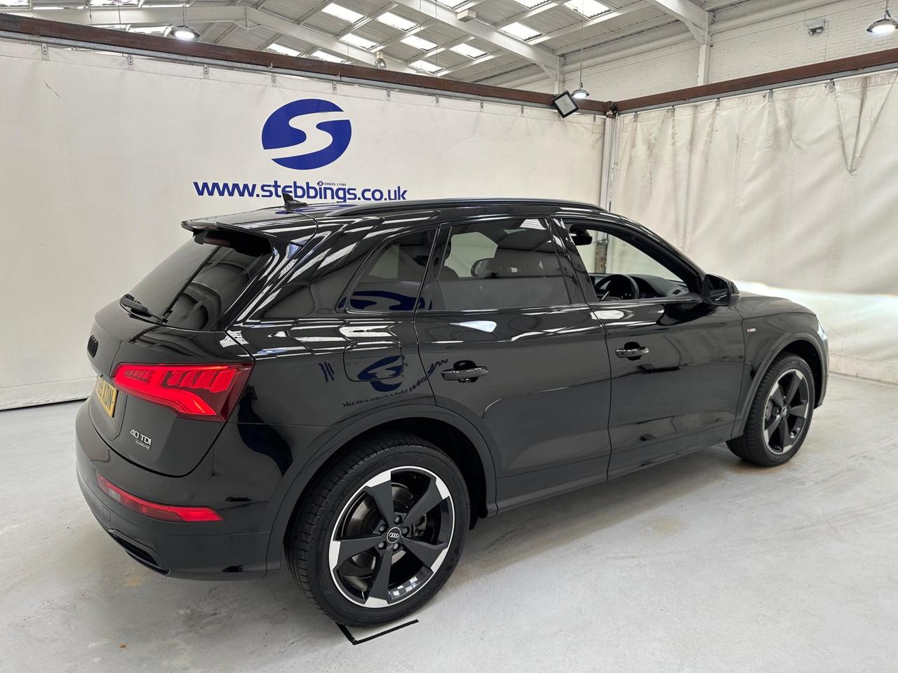 Audi Q5 WF69XDN