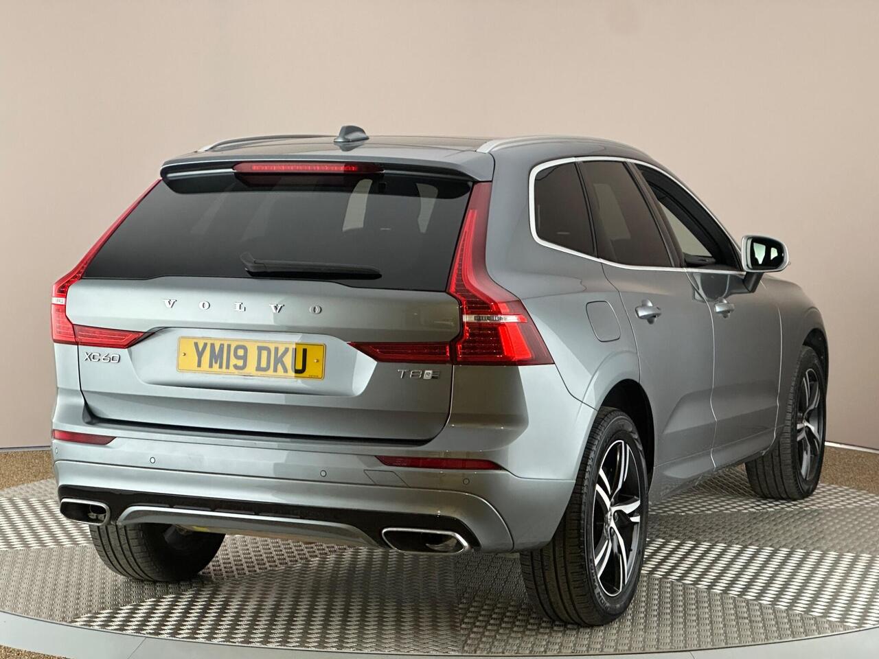 Volvo XC60 YM19DKU