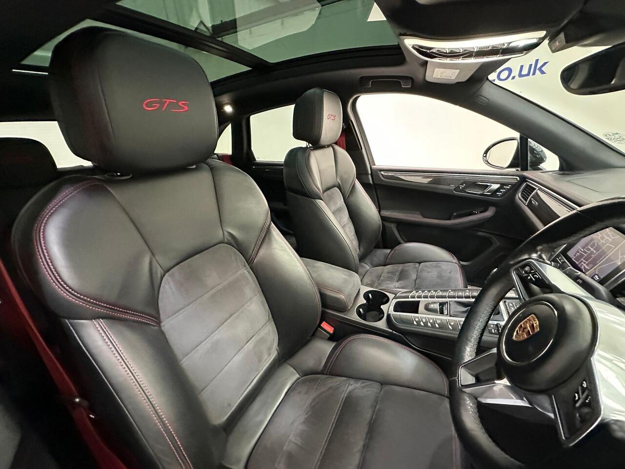 Porsche Macan WM66DZS