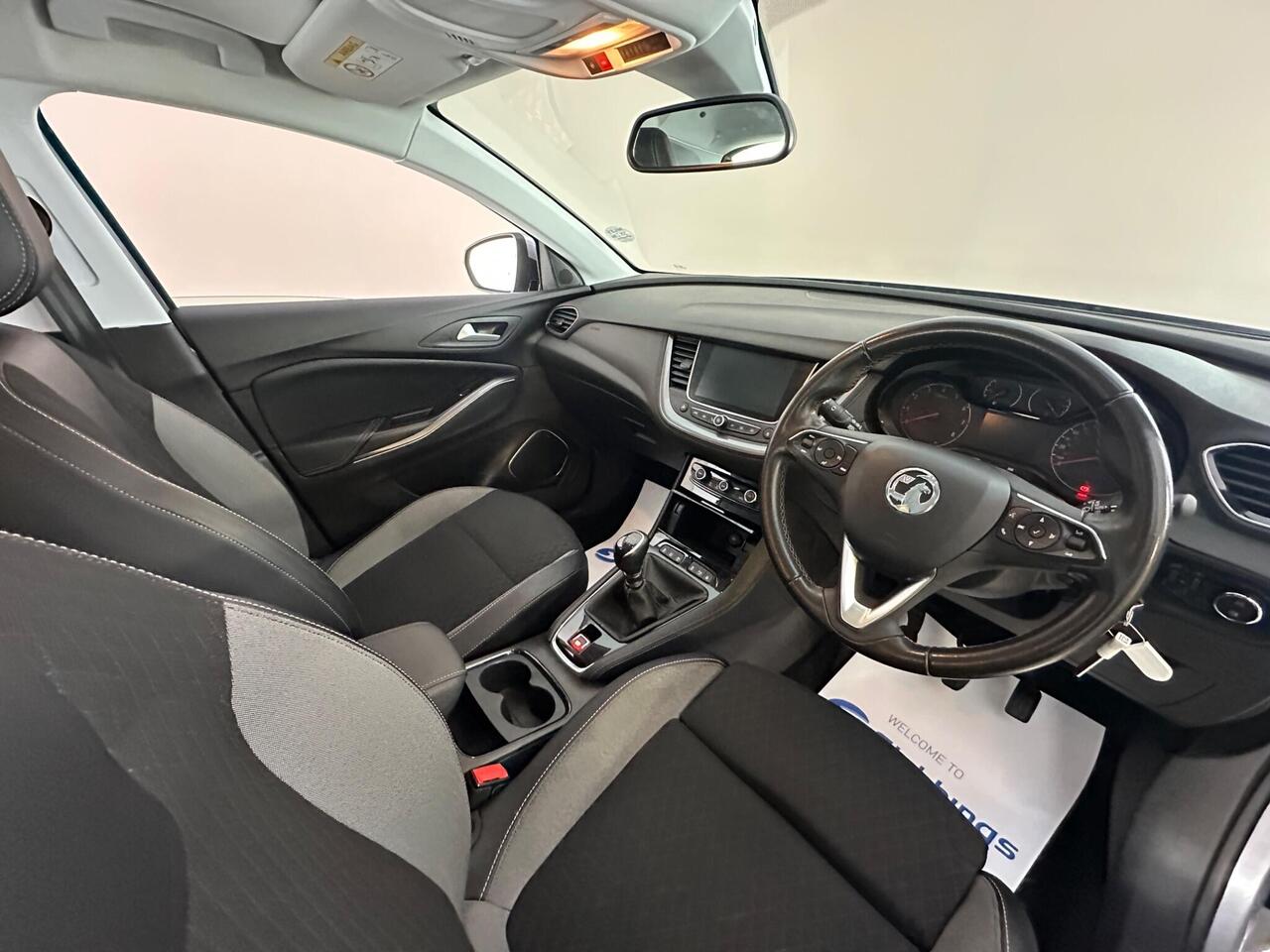 Vauxhall Grandland X FP21OZF